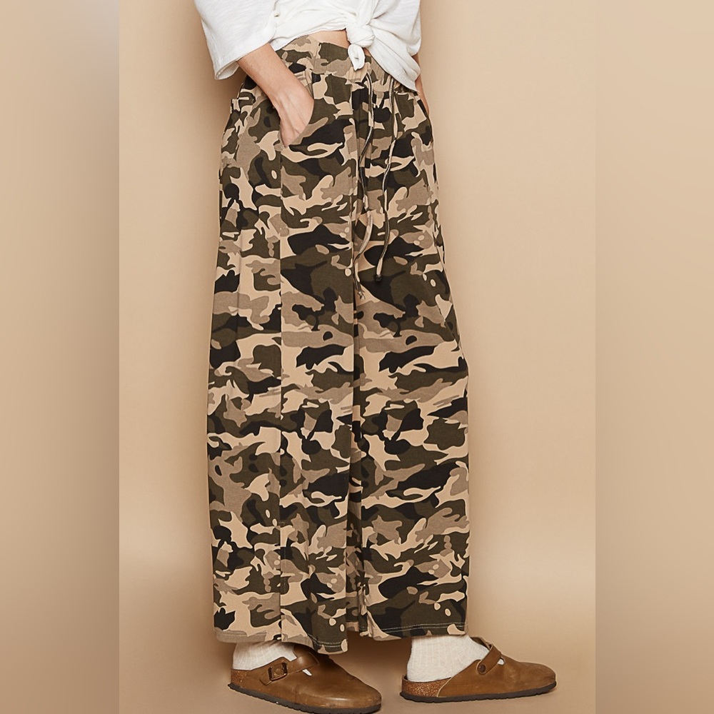 🆕 POL - Stylish - Camouflage - Crop Wide-Leg - Pants -  100% COTTON